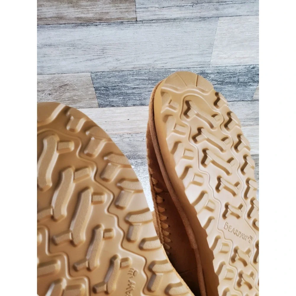 Bearpaw Womens Winter Boots Sz 9 Iced Coffee Suede Crochet Stitching Slip On